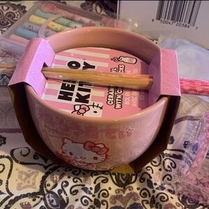 Hello Kitty Strawberry Milk Japanese Character Ceramic Ramen Noodle Bowl